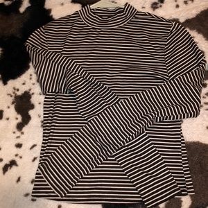 Long sleeve crop top